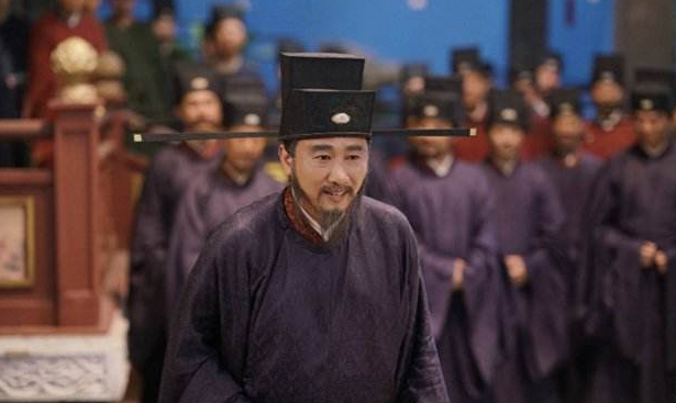 寇准和李迪被贬出朝,朝中只剩王曾一人,他是如何对付丁谓的?