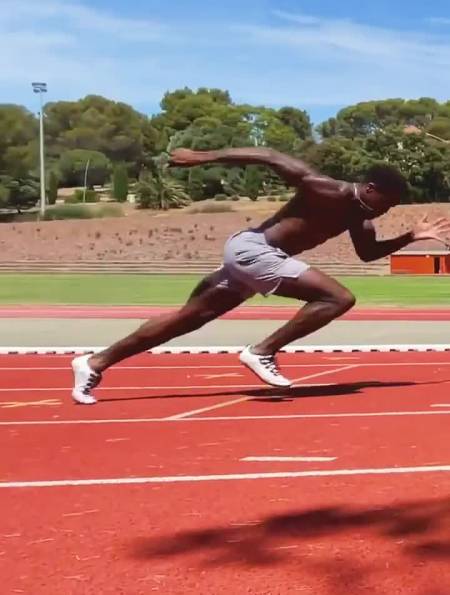 体育生这个起跑蹬伸咋样,一起来欣赏一下-度小视