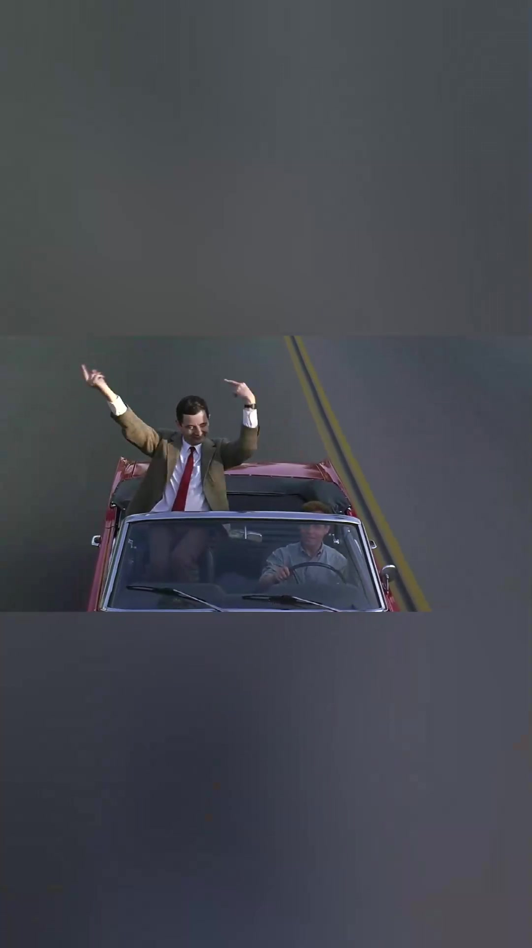 憨豆疯狂对人竖中指大卫看到都惊了