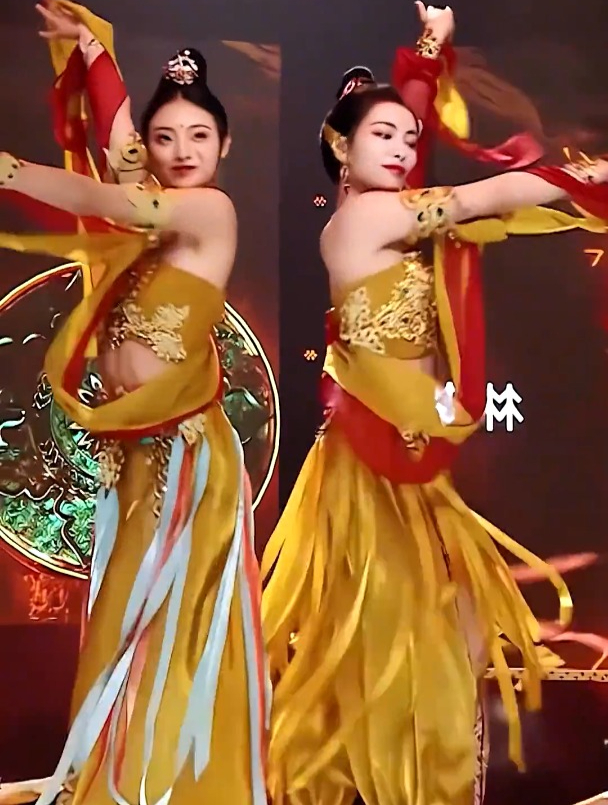 许佳琪的敦煌仙女版蝎子摆尾太绝了