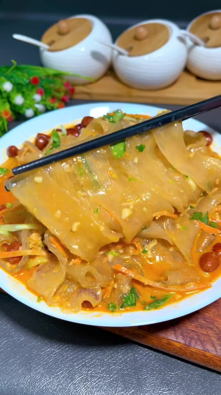 好吃到跺脚的麻酱大拉皮