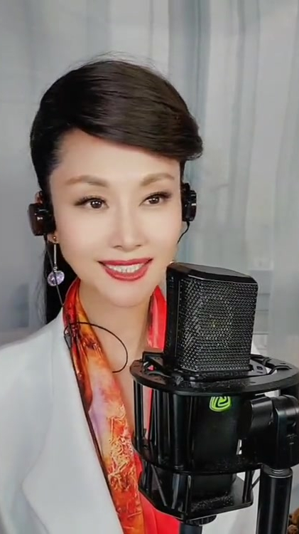 于文华老师直播演唱天下第一情欢迎大家观看