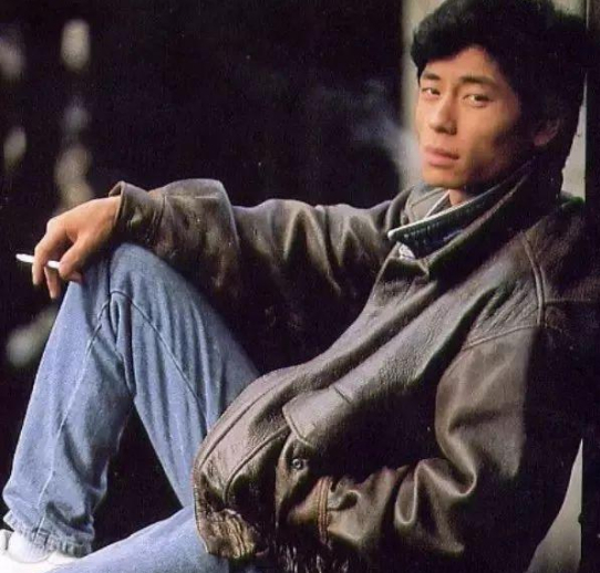 王杰被毒哑之谜谢霆锋背黑锅多年是谁要了他的嗓子