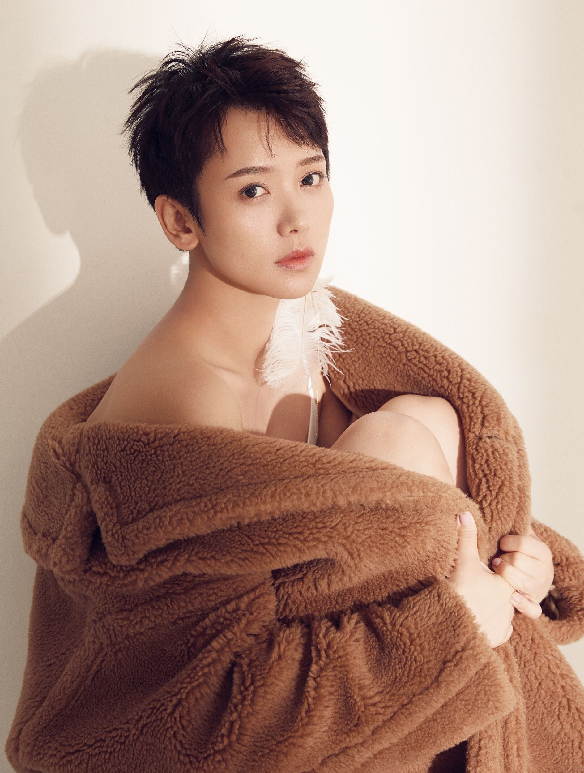 "女版张翰"李晓峰,与刘恺威恋情实锤后,一夜火出圈4-度小视