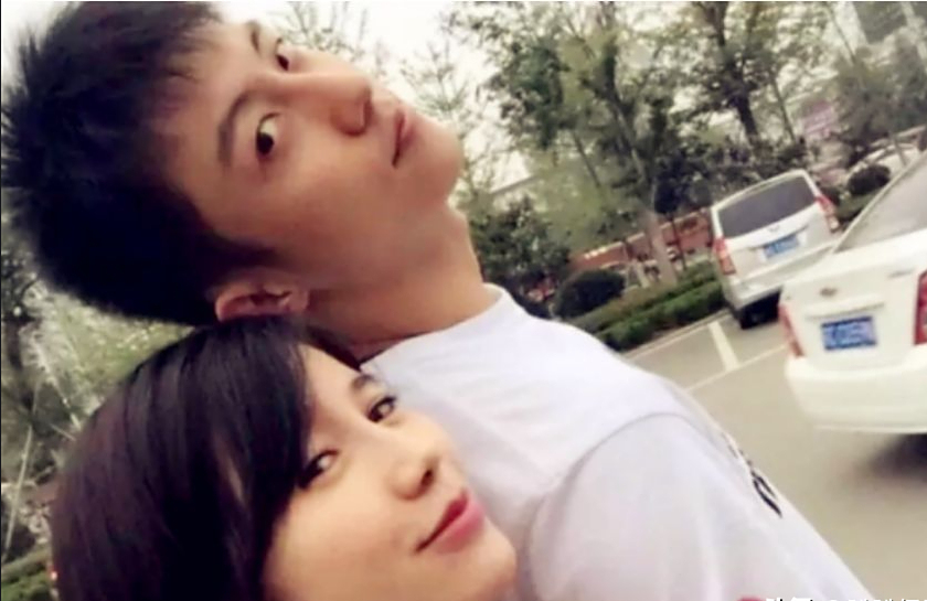 深夜回应!黄景瑜击碎王雨馨的颜面,终于露出背后的"资本大佬"