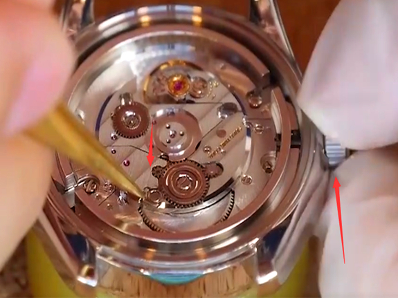 手表把头怎么拆下来