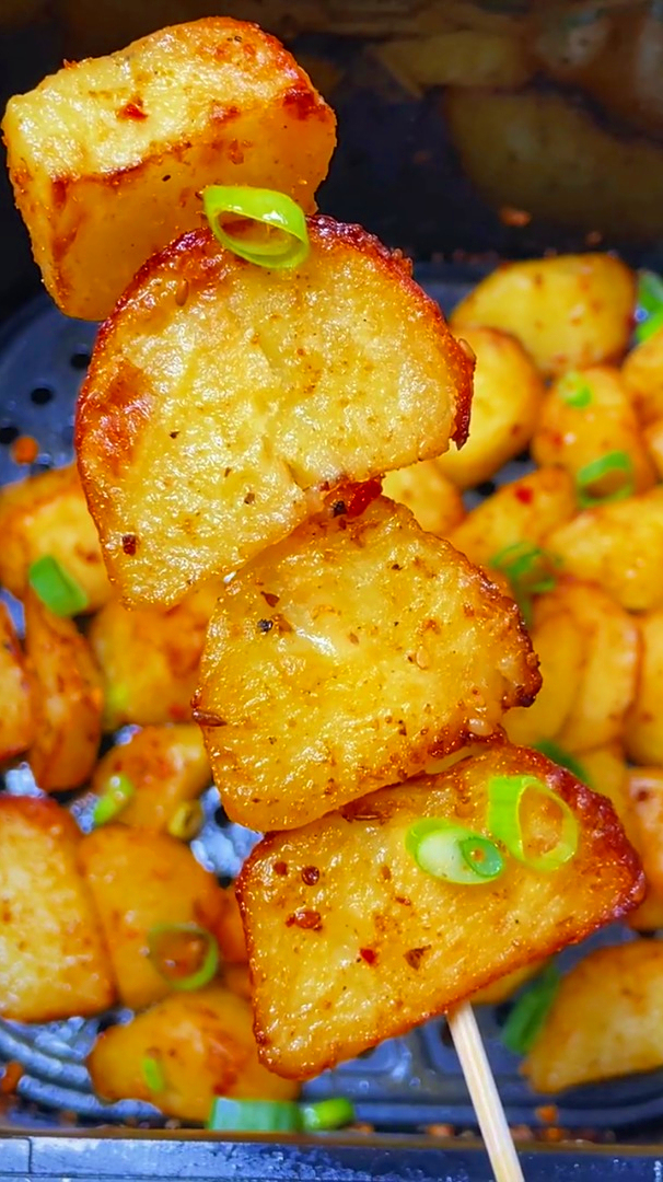 烧烤店20一份的烤土豆在家轻松复刻,做法简单,味道是真不错,值得一试!