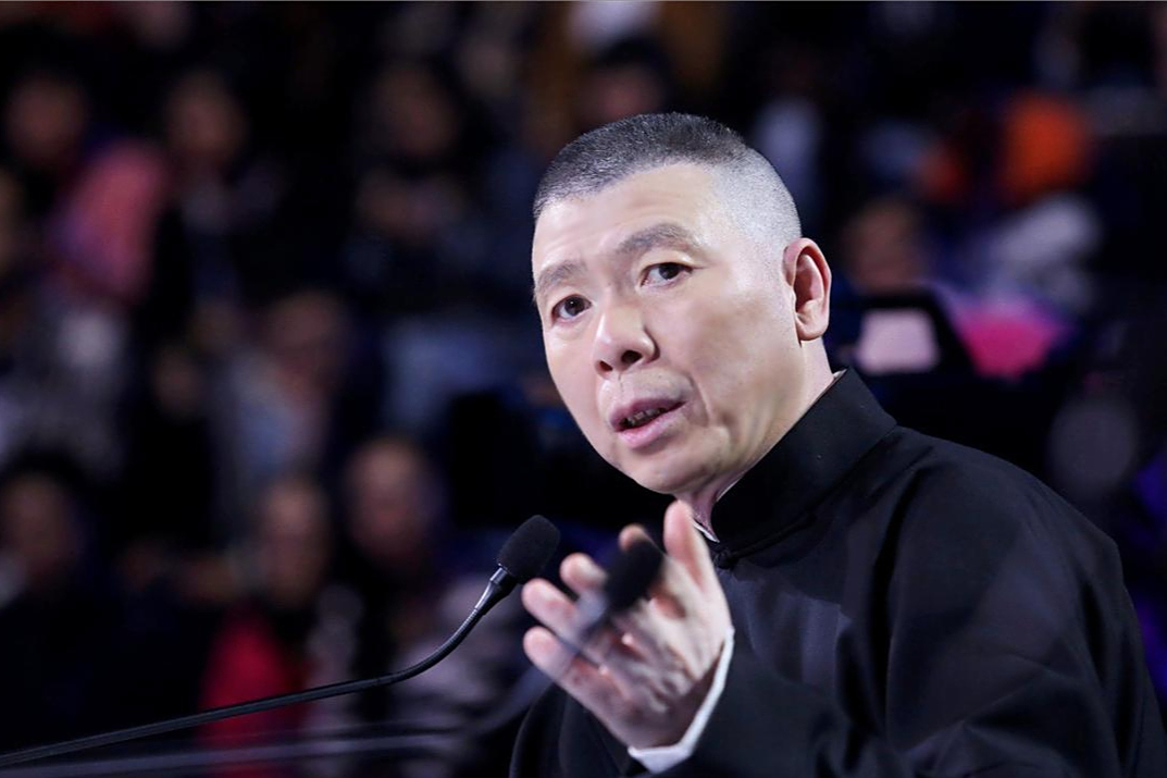 回顾冯小刚和女主持共处一室与许晴的挚友情徐帆为何视若无睹