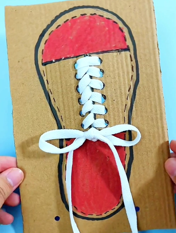 宝爸带娃,生活小技能,教会孩子系鞋带,手工制作变废为宝