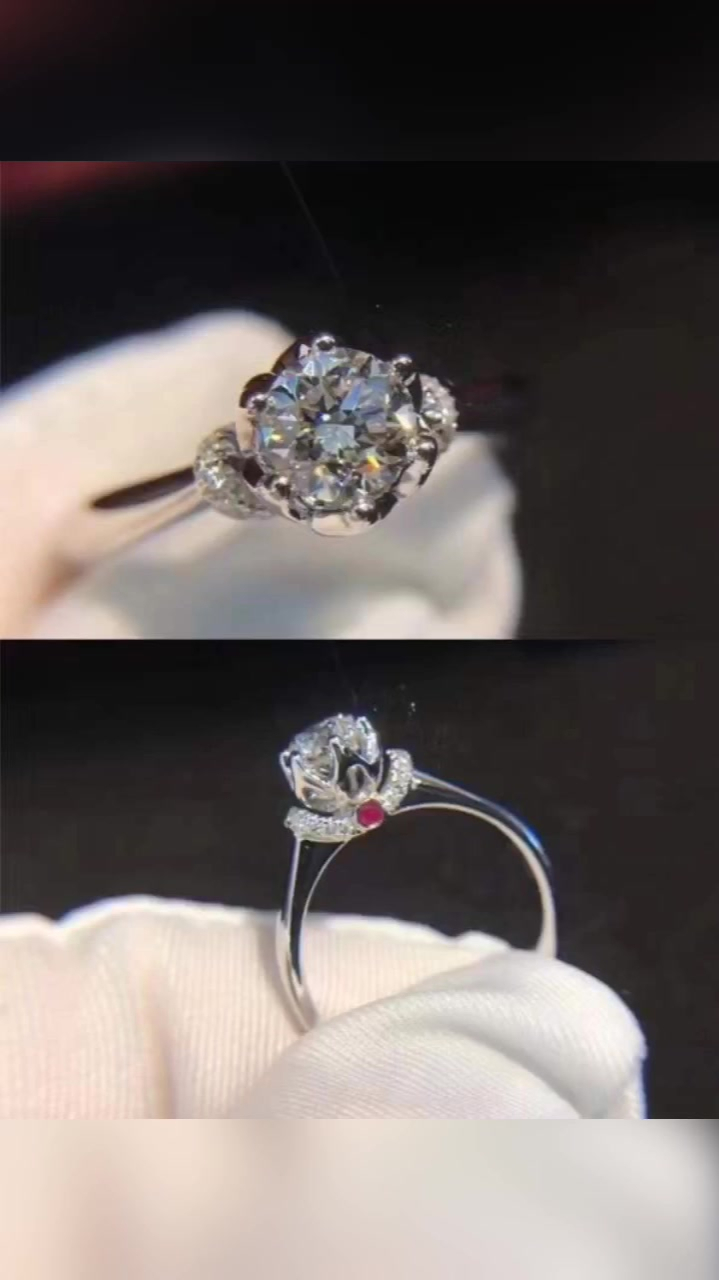 结婚钻戒女生特喜欢的经典真爱加冕结婚钻戒