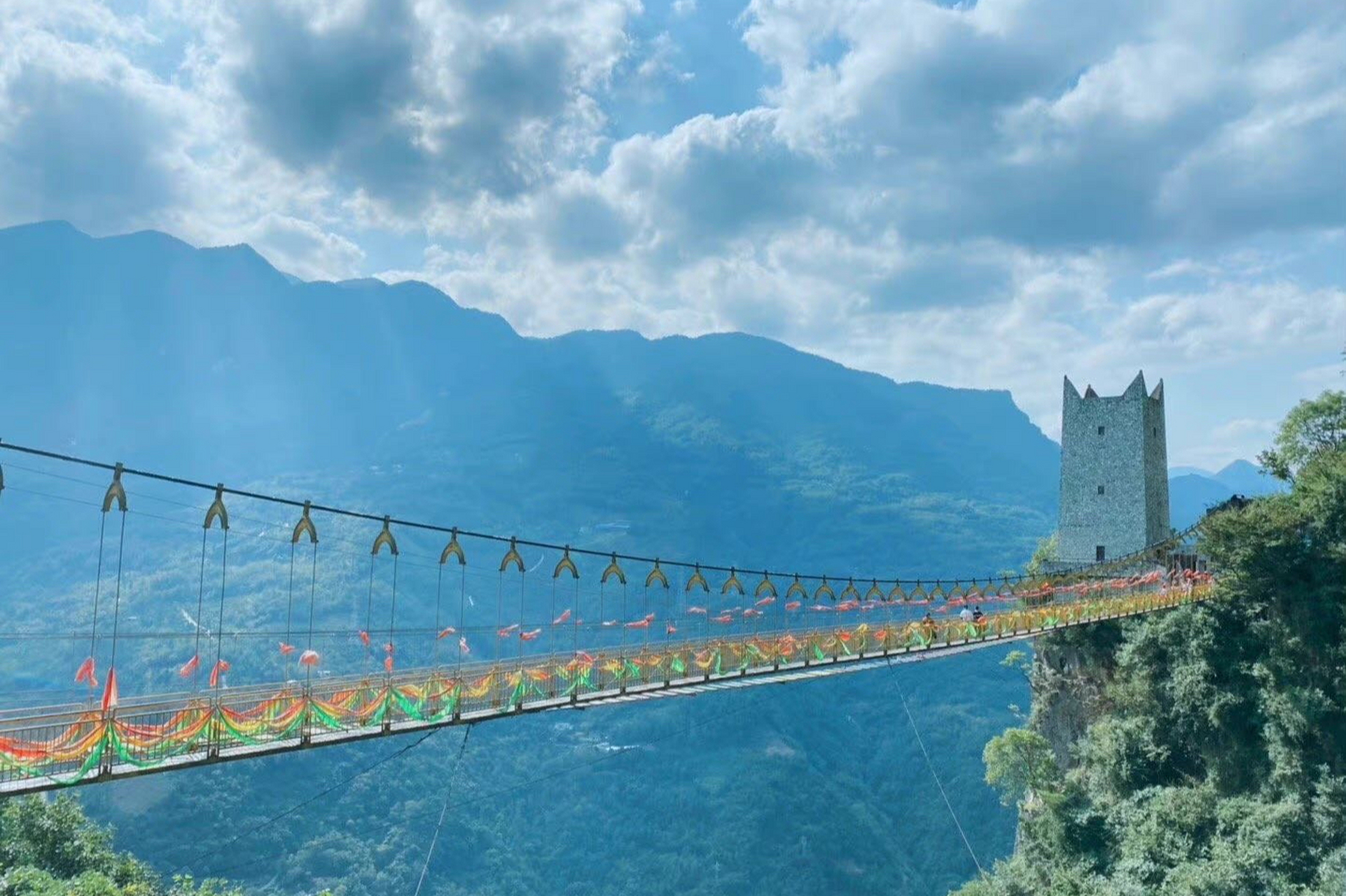 四川绵阳九皇山,探秘历史与自然的美妙之旅,融合了历史与自然美景.