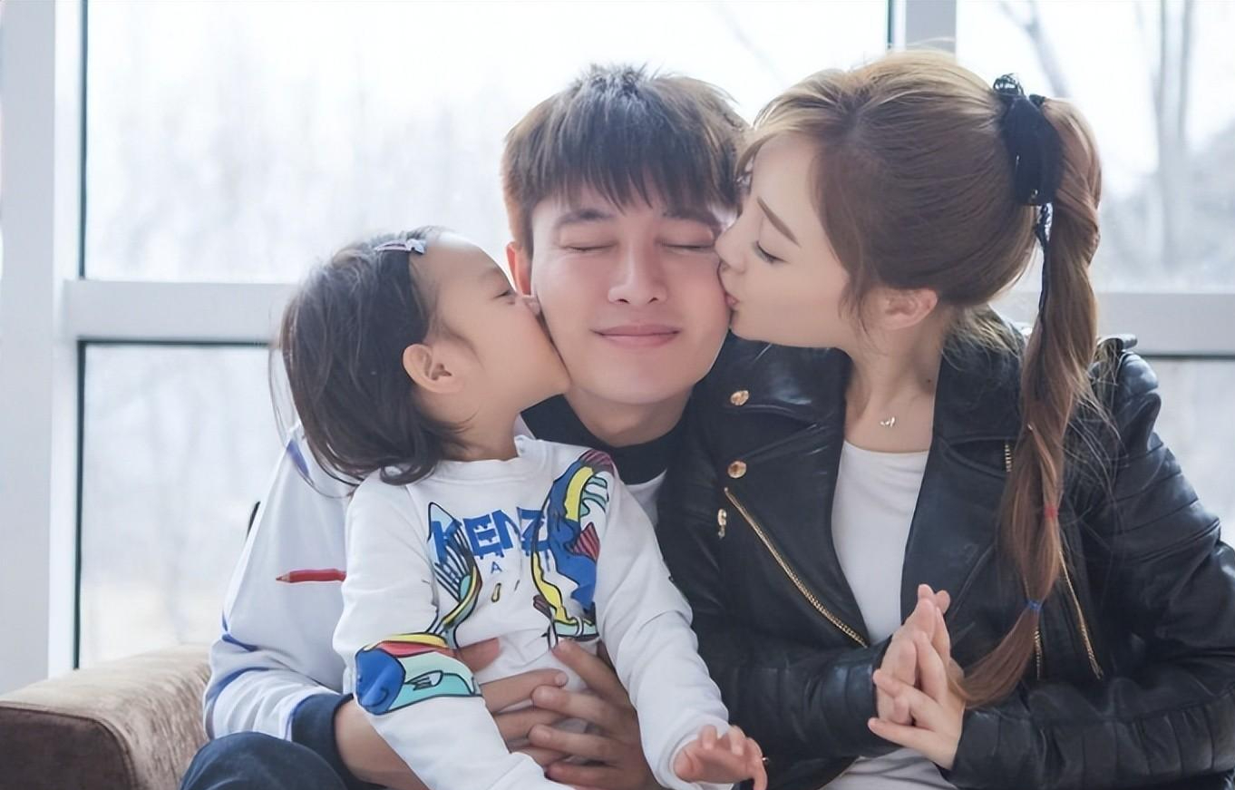 痴情复燃?疑李小璐新恋情曝光,知情人透露:两人经常线下见面