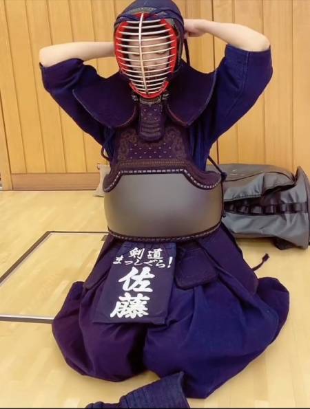 剑道萌妹子~佐藤小姐姐穿完护具要多长时间?-度小视