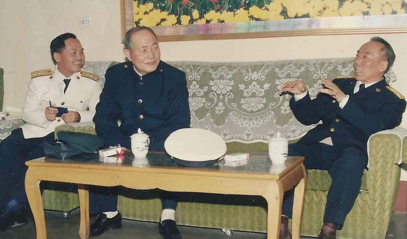 他是第四任海军司令员,62岁晋升海军上将,曾为瓦良格号殚精竭虑
