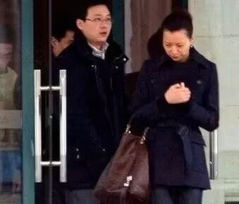 和程前同居6年,董卿提分手嫁给密春雷