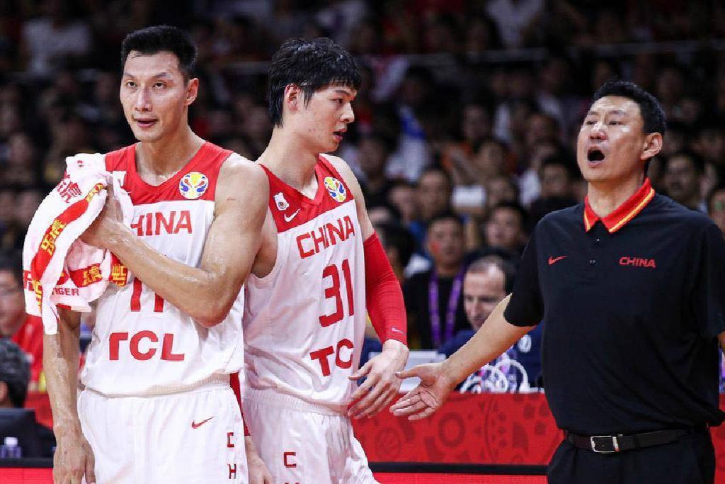 身高不是全部,蜗牛速度让王哲林尴尬十足,易建联能带来新气象吗