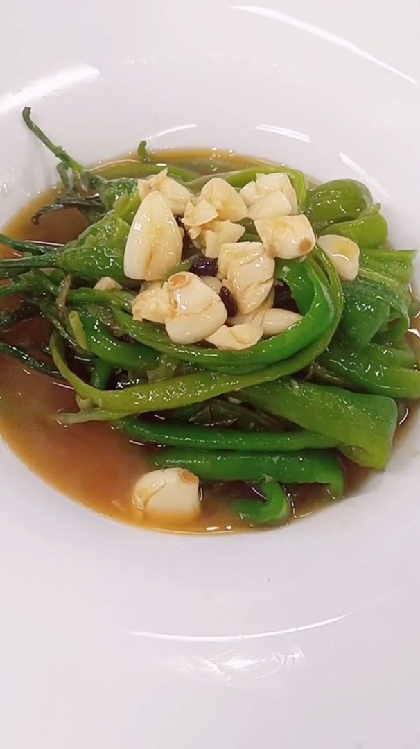 一道非常地道的家常菜水煮辣椒