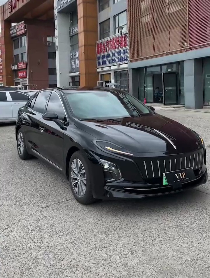 全新车红旗eqm5有400600公里续航喜欢的来吧