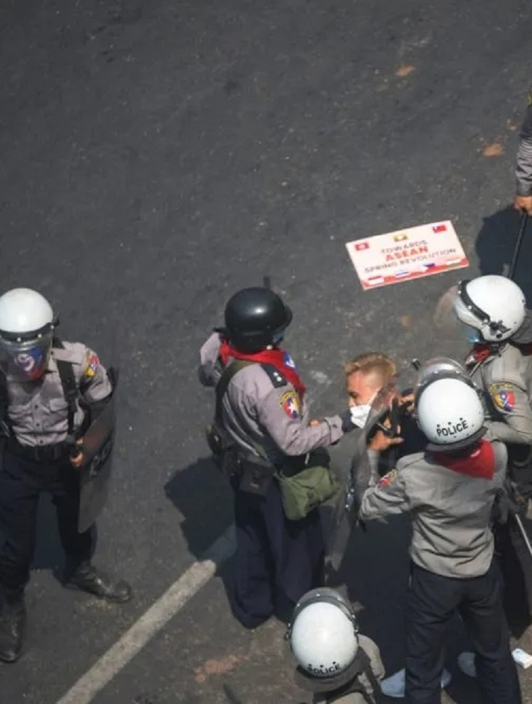 2010年,广州女警拯救人质真实录像4-度小视