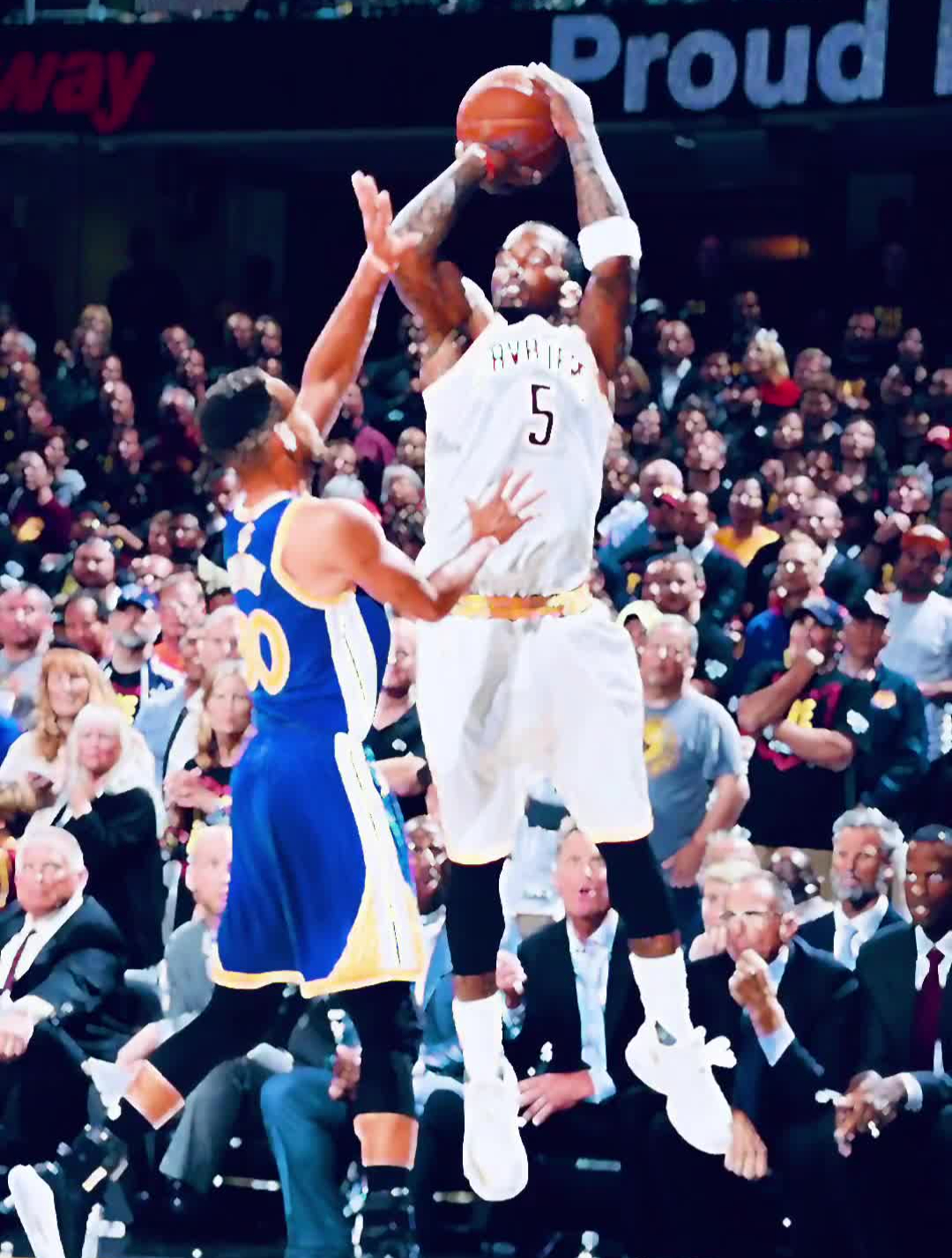 "现役nba球星中,谁的投篮姿势最像jr?"jr史密斯