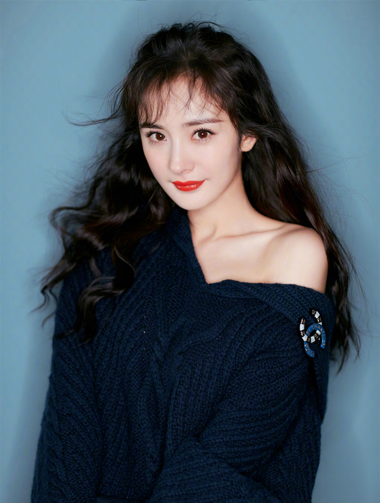 迪丽热巴:强捧她们费钱费力何必呢(1)-度小视