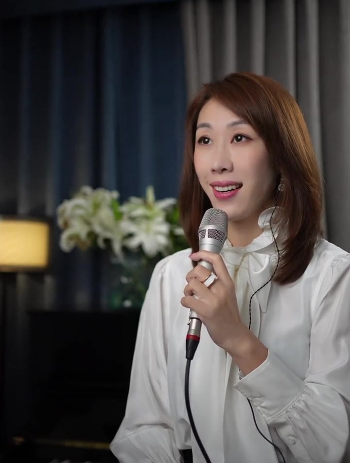 女中音张洋演唱《胡琴说》欢迎大家观看-度小视