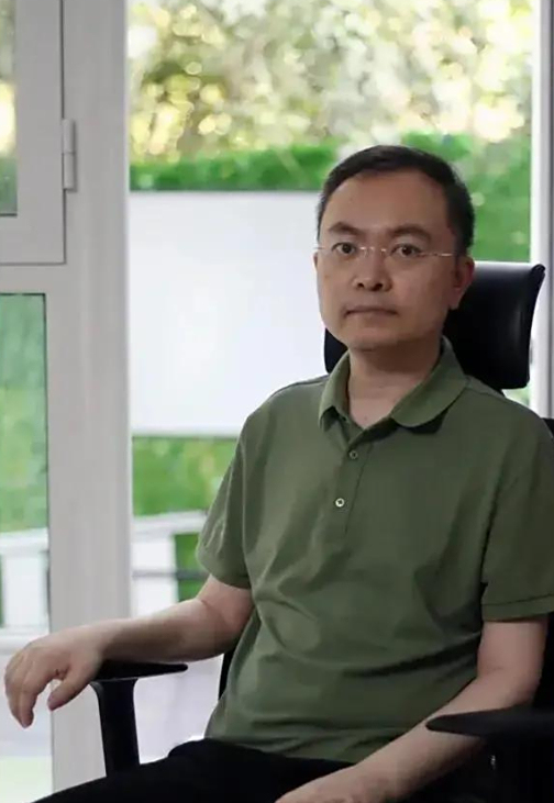 投资10亿换命43京东副总裁蔡磊对抗渐冻症4年终赢一线生机