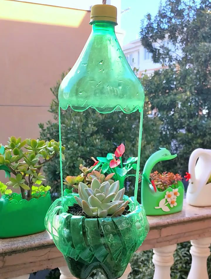 雪碧瓶子制作悬挂小花盆,美观环保又实用!