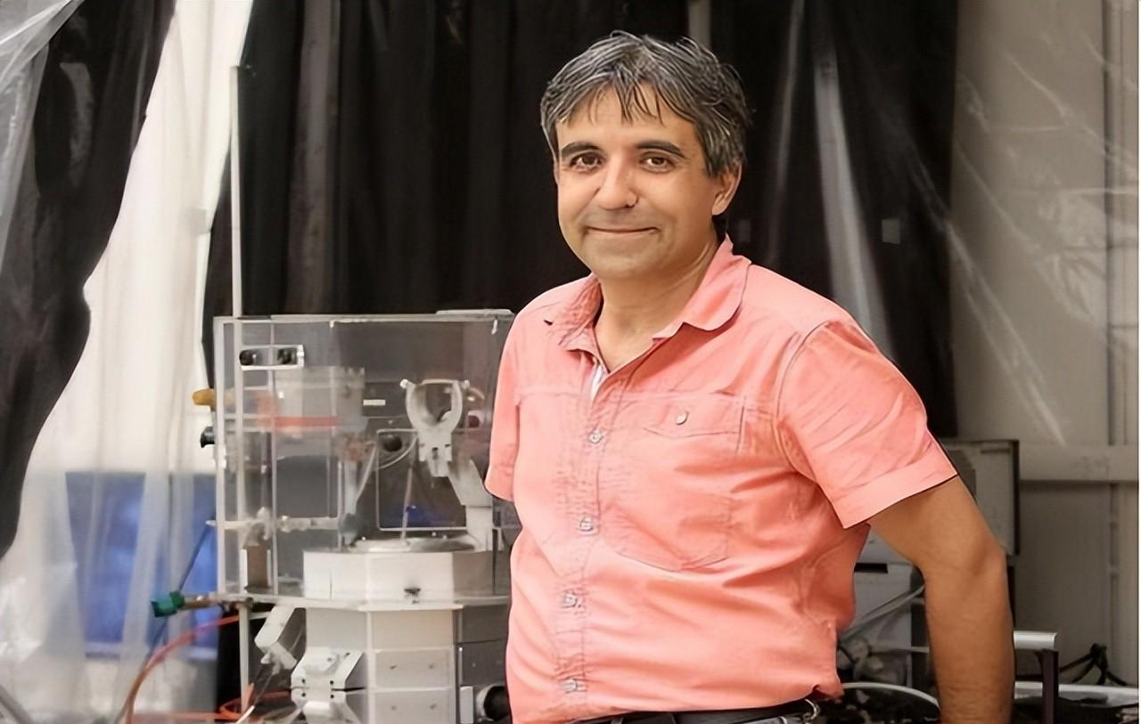 回顾"北大才女"唐晓琳:毕业赴美深造,9年后跳桥自杀,调查发现隐情