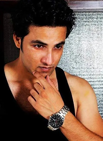 《佛陀》扮演者,魅力王子悉达多到觉者佛陀之路