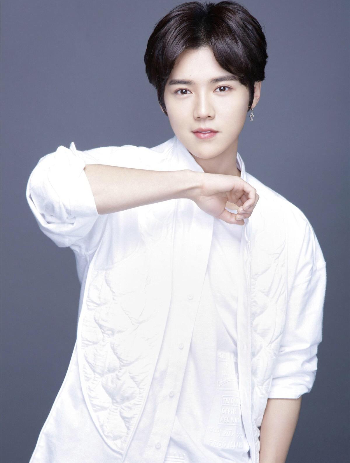 "初代顶流"鹿晗,号称海淀校草风靡一时,被exo选中反成替补1-度小视