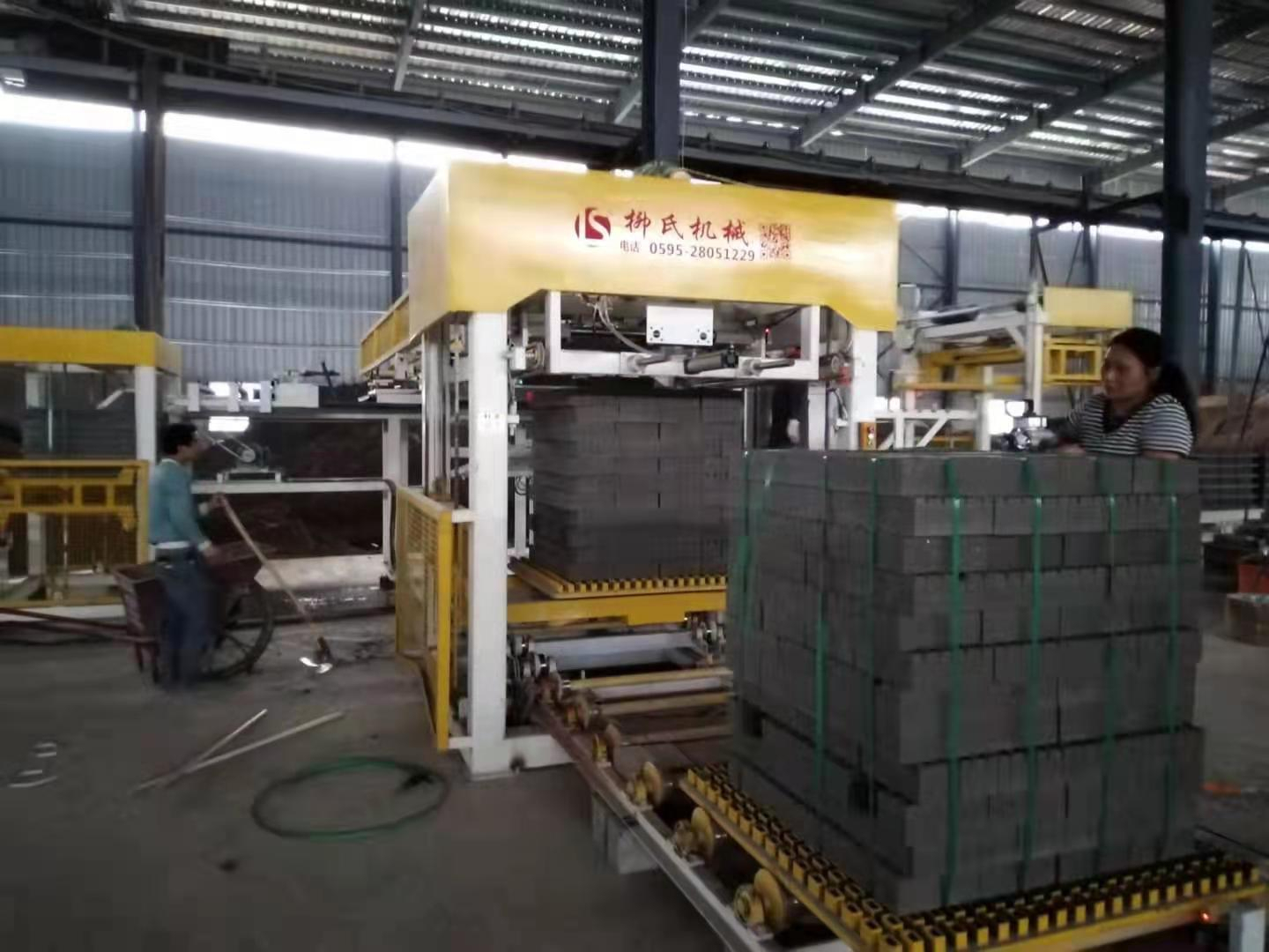 水泥砖全自动码垛机,收砖机生产线