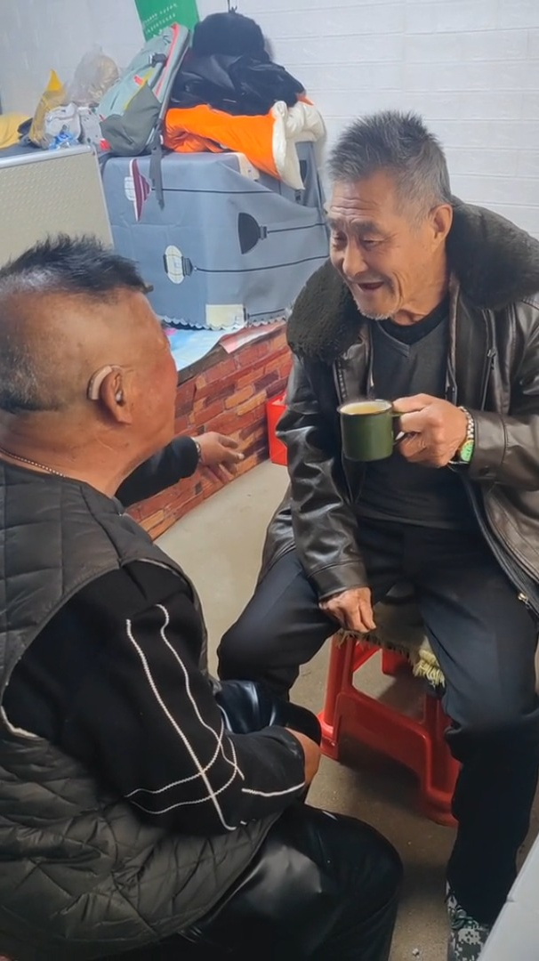 炮手张大爷「水果多多」砥砺前行,老哥俩儿各奔事业