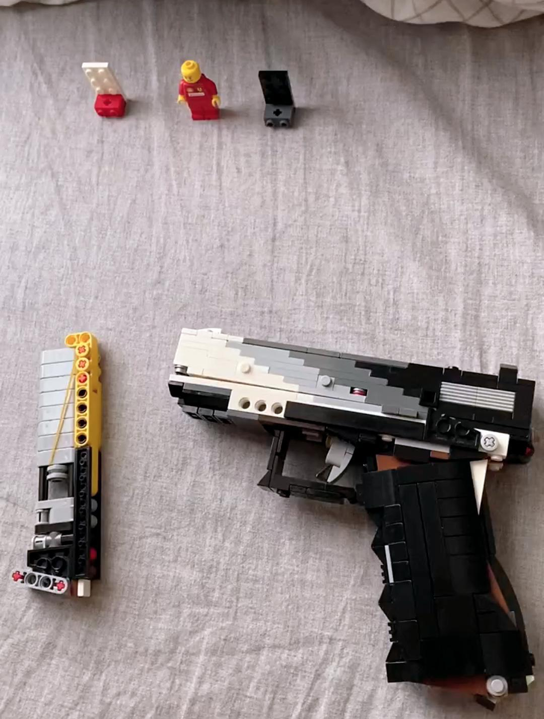 乐高积木转枪打靶