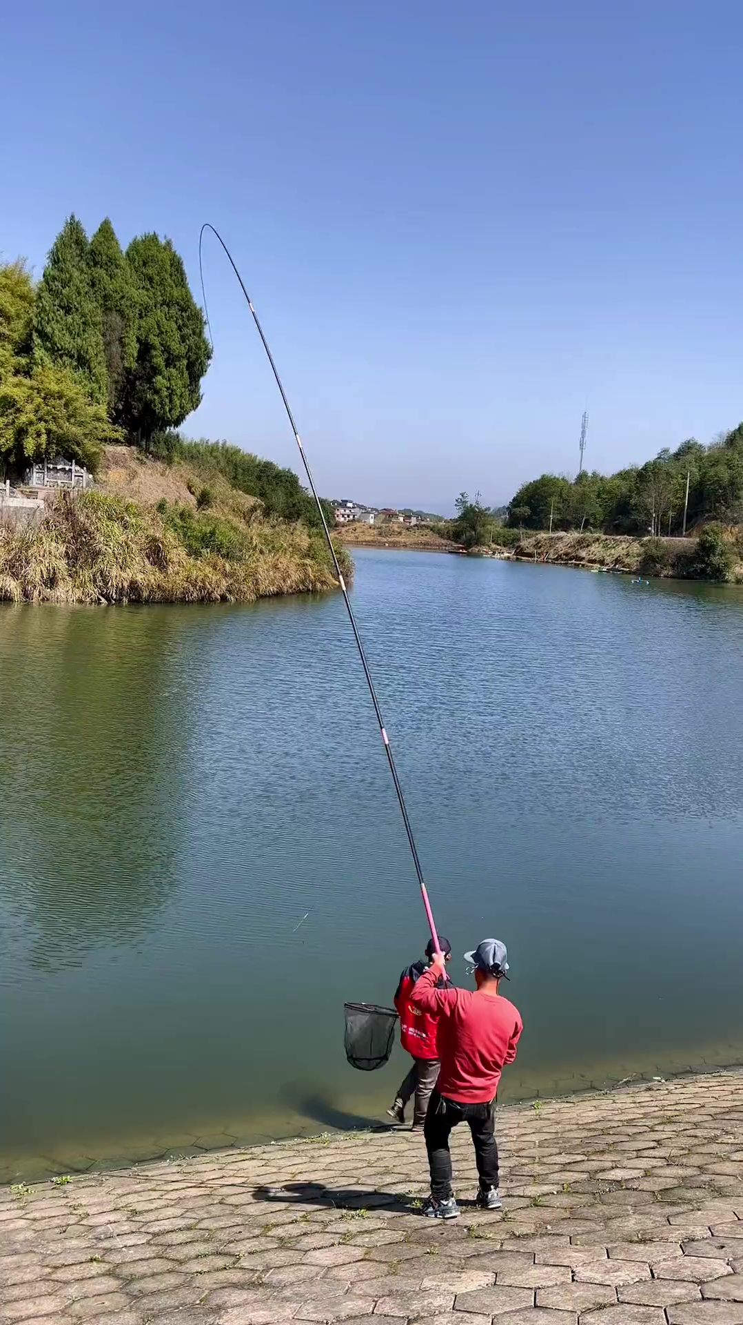 钓鱼 爱钓鱼的男人 合作就是牛