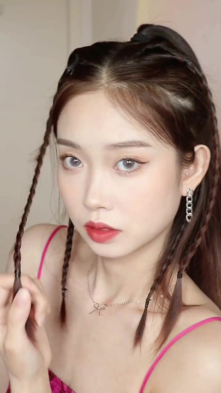 千禧辣妹儿编发蟑螂须的魅力绝绝子