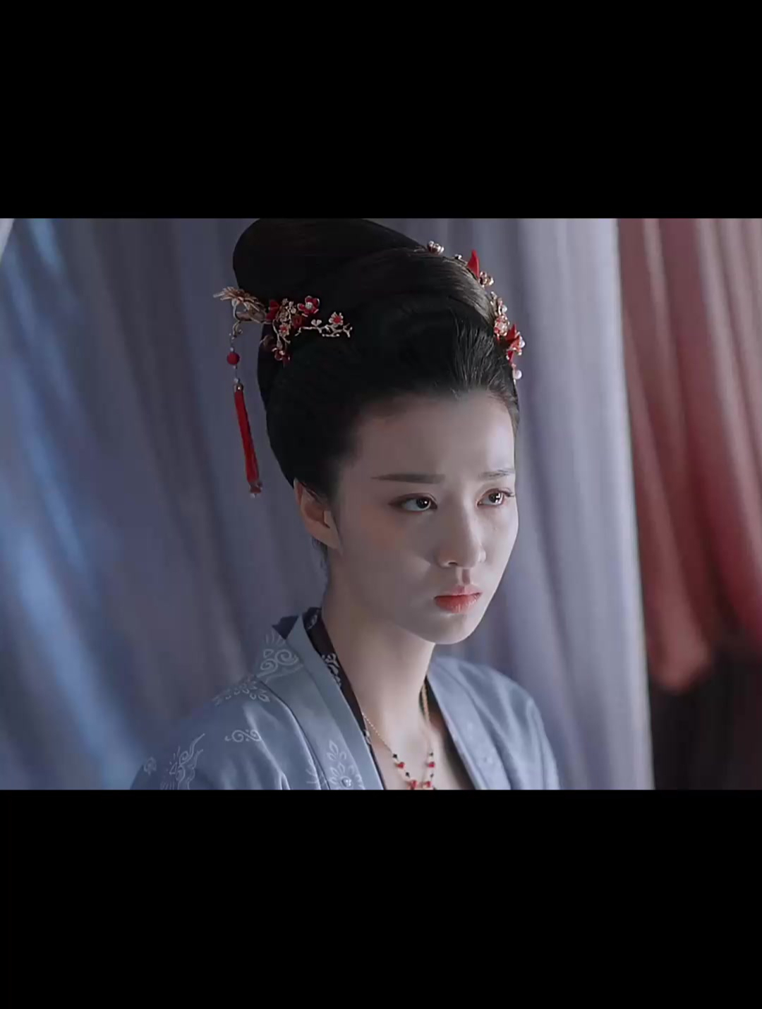 谁若是对张妼晗有一点好,她必定"滴水之恩 当涌泉相报"