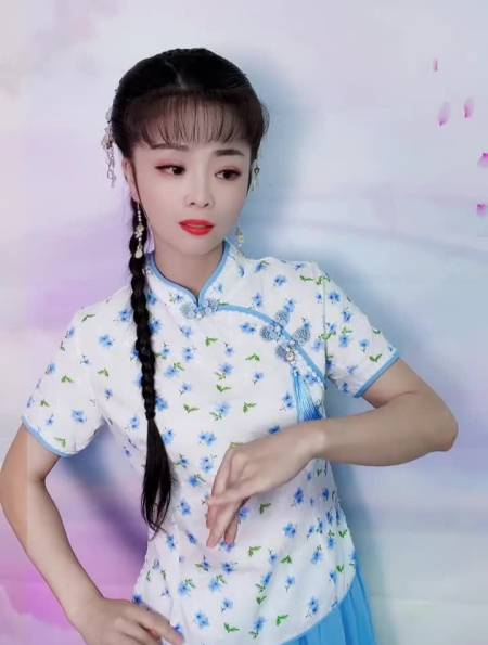 2022-09-1848黄梅戏钱霜双1151粉丝  关注45元一盒的中华烟,在国外