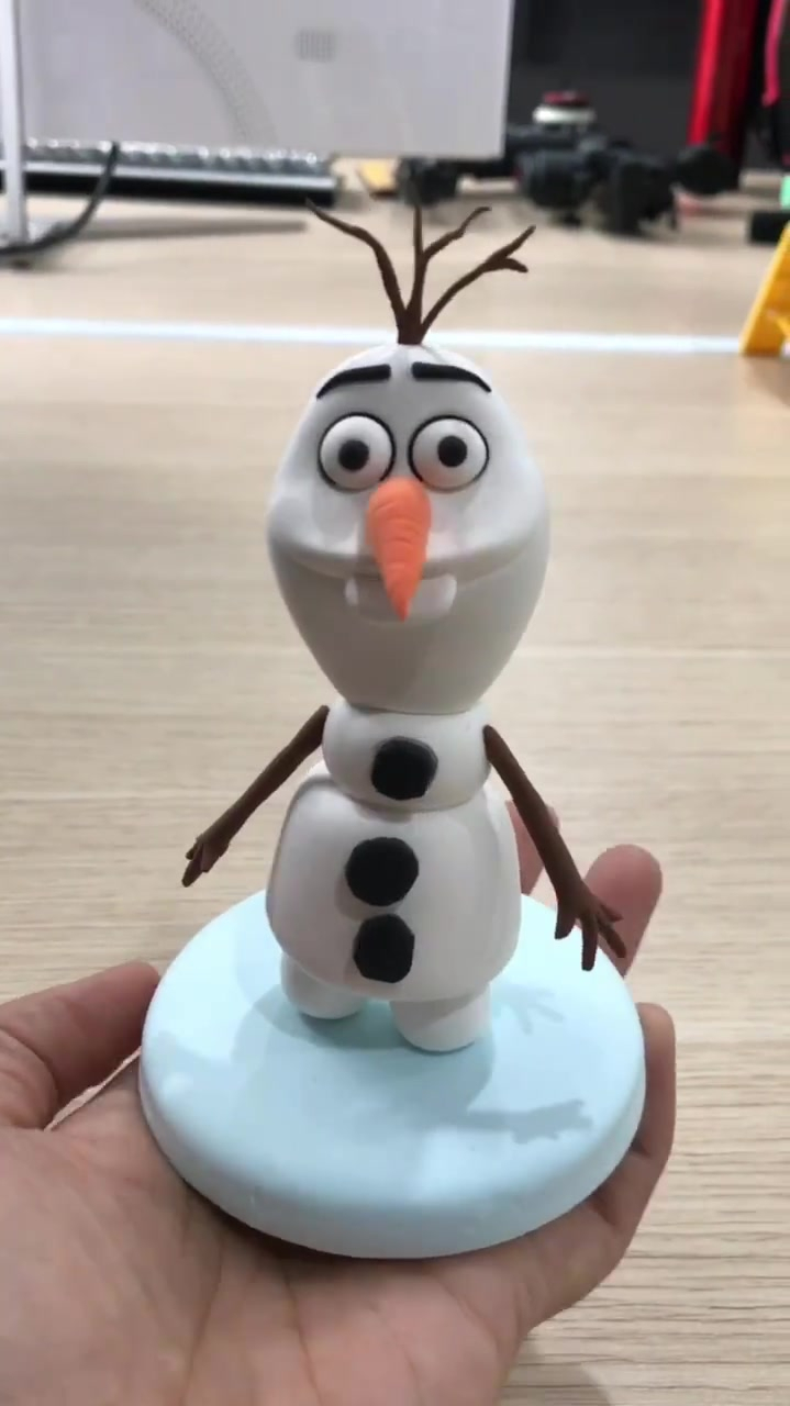 粘土捏可爱的雪宝娃娃分享