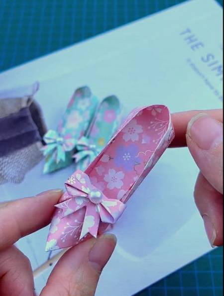 白雪公主跑丢的高跟鞋来啦!折纸 手工 手工diy 折纸教程-度小视