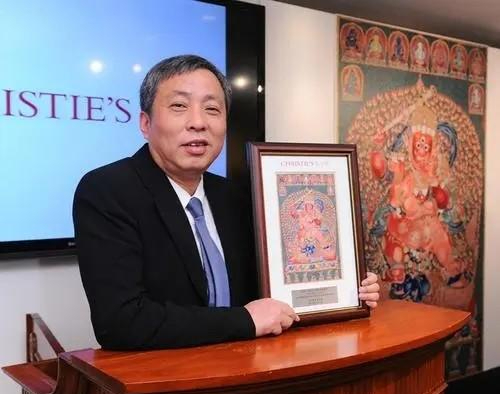 回顾:上海隐形富豪,坐拥380亿布局15家上市公司,在街头站着吃盒饭