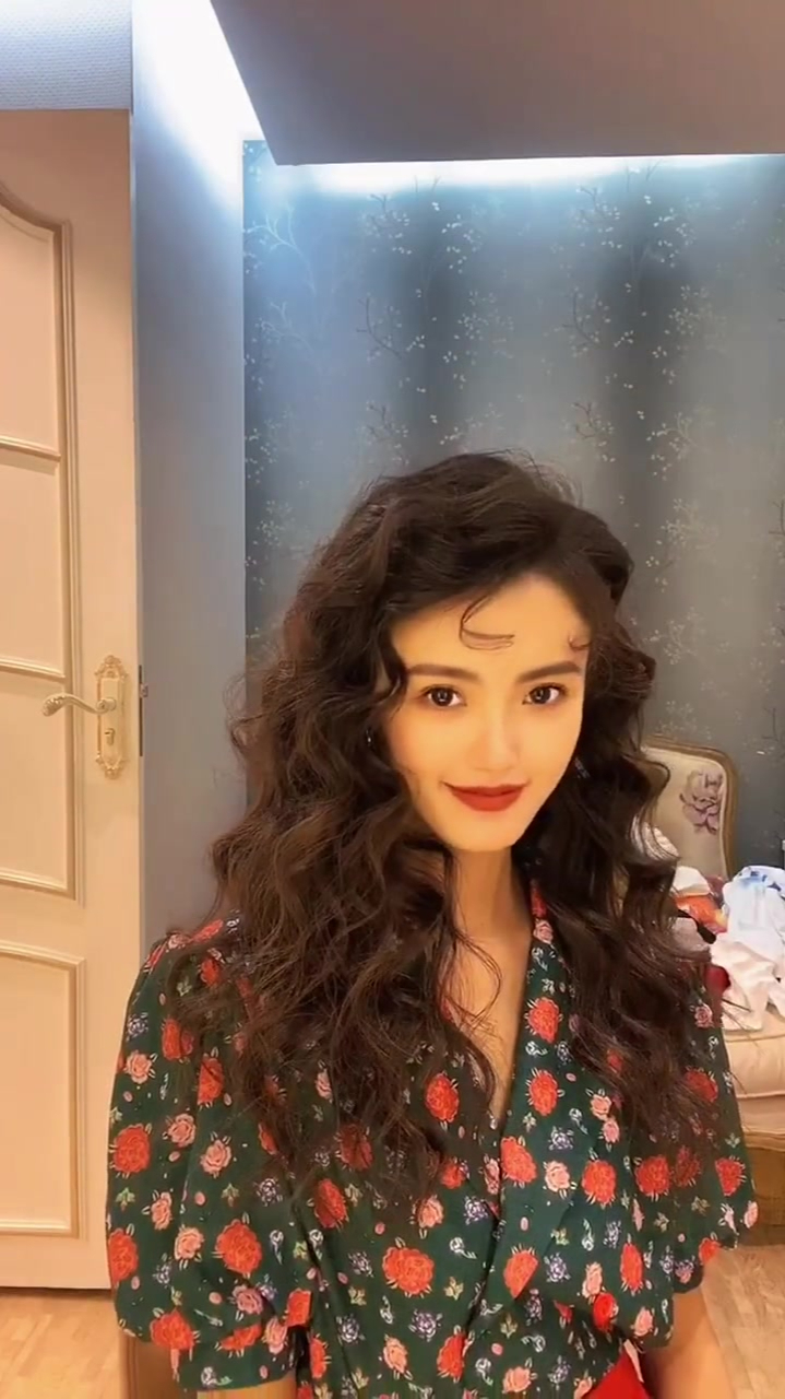 复古港风教程超简单易操作的港风卷发分享