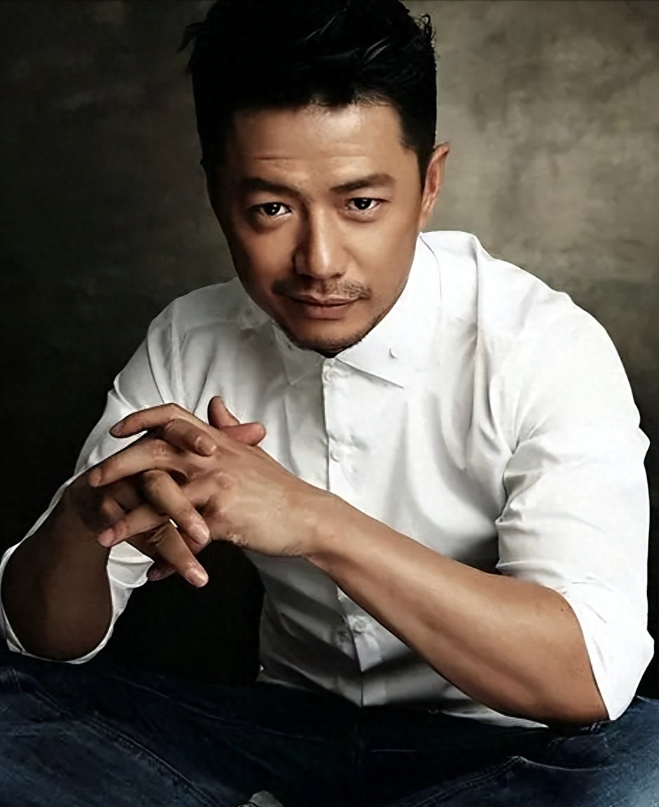 段奕宏:自卑到想自杀,暗恋陶虹,2次获得影帝,低调娶日籍媳妇