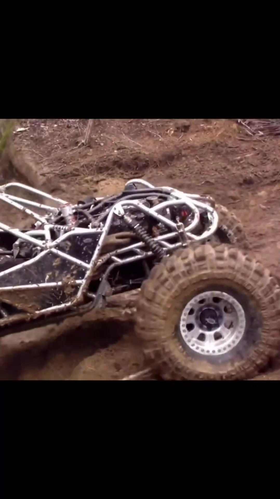 外国钢管车越野攀爬