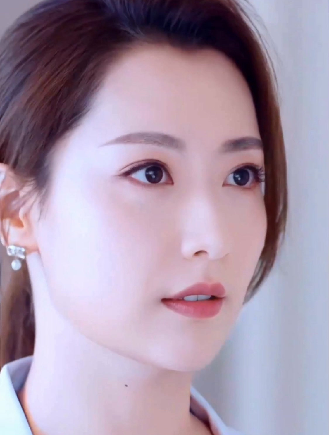 白冰 常微笑懂知足生活越简单越好