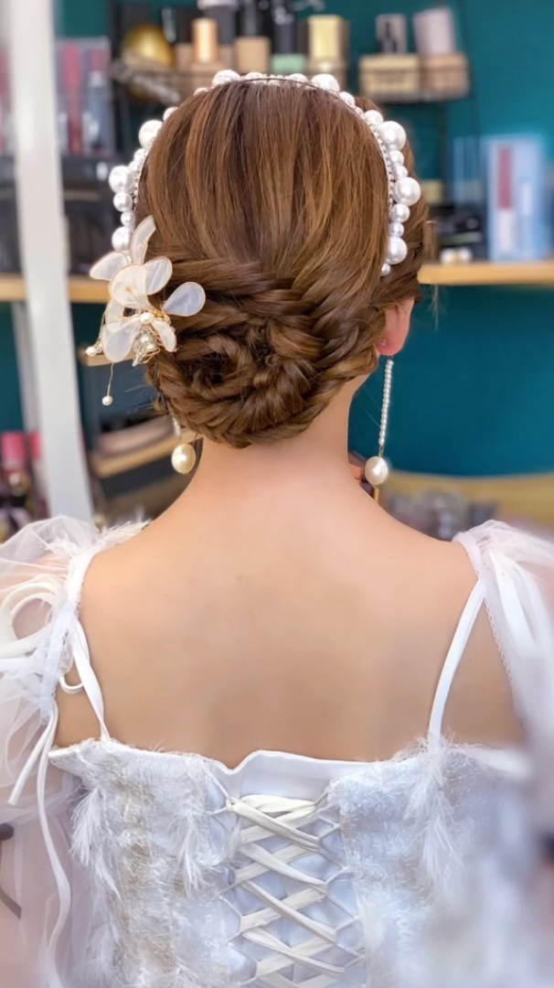 宝子们要的.韩式编发的 发型分解教程来啦