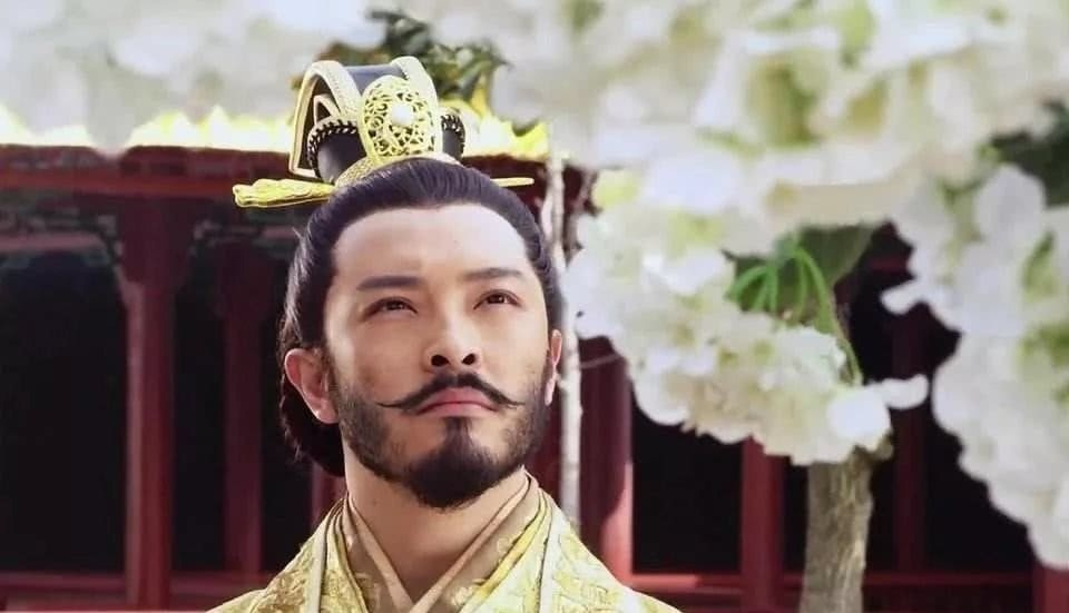 老成持重杨坚,靠着一次次的隐忍躲过杀身之祸,性格决定命运