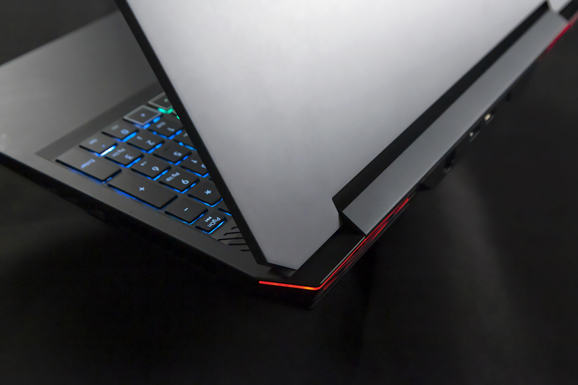 一向以性价比著称的神舟笔记本电脑,竟然要换logo了 近日有博主爆料