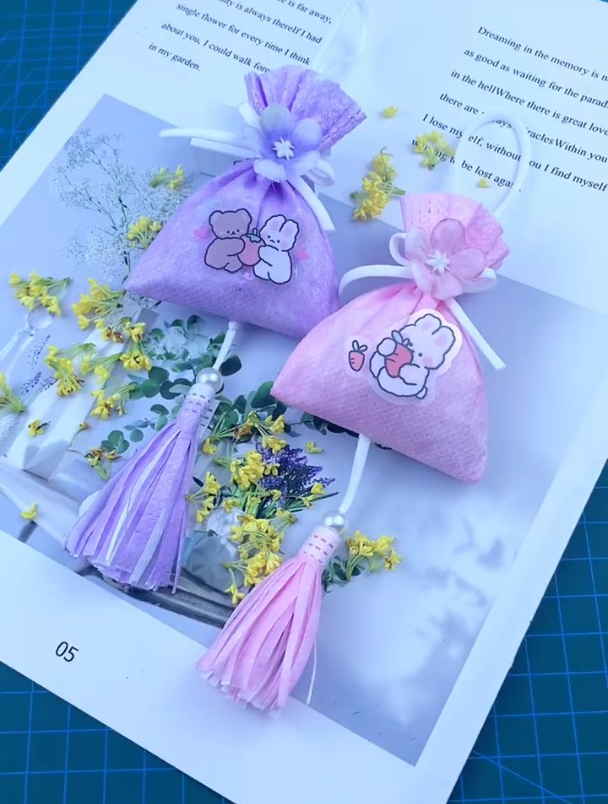 金秋时节桂花飘香,用过期口罩给孩子做个香包-度小视