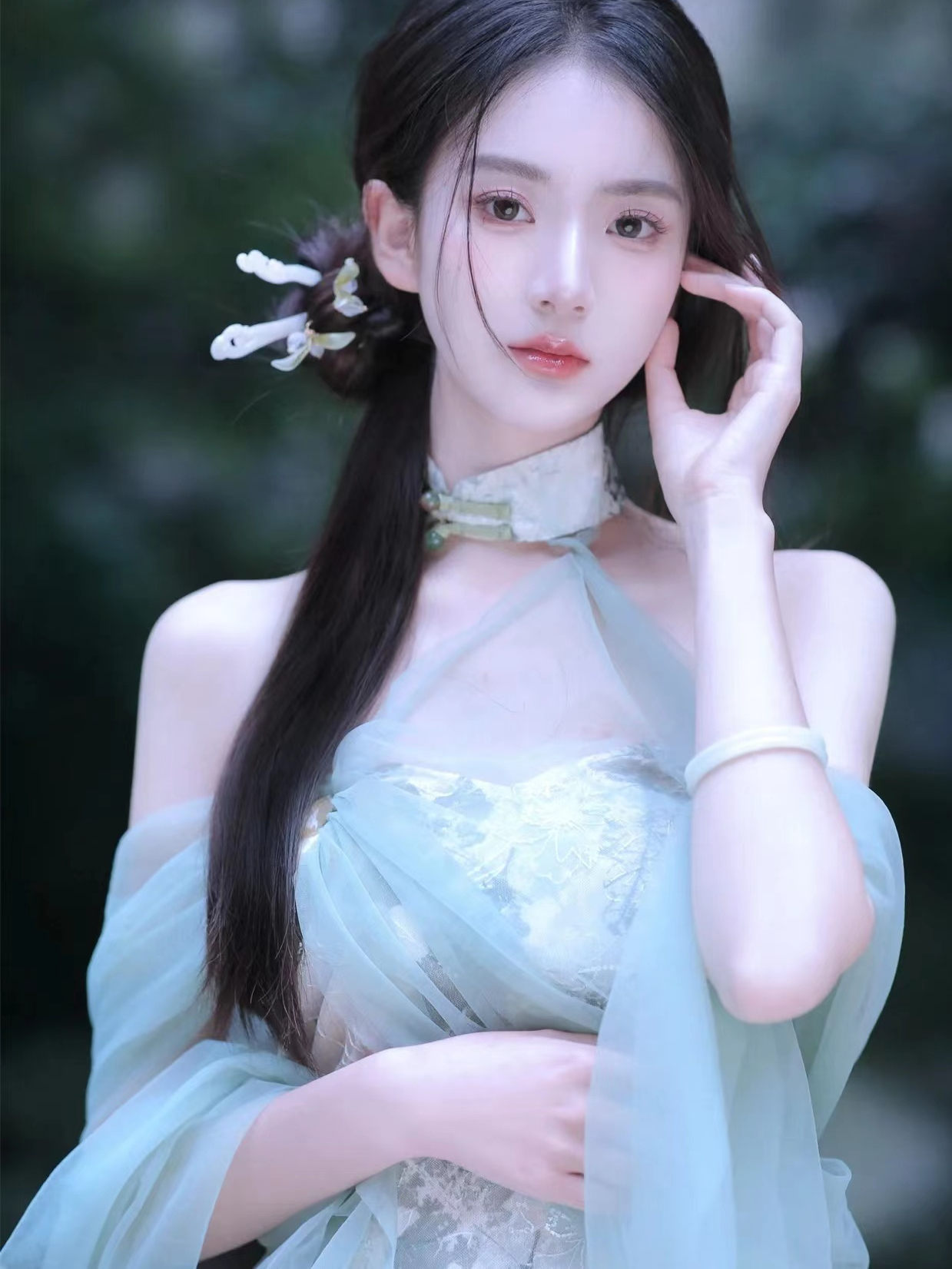 如何辨别有涵养,格局大,气质高雅的女性?
